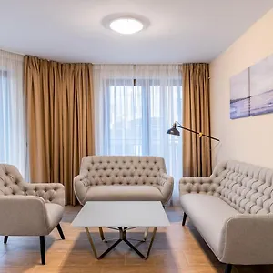 Chic 2bd Flat With Modern Furniture On Aldomirovska By Flat Mаnager , סופיה בולגריה