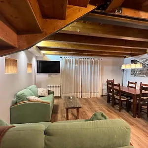 Luxury Duplex Con Parking Y Guardaski En Ruda , ארטיאס ספרד