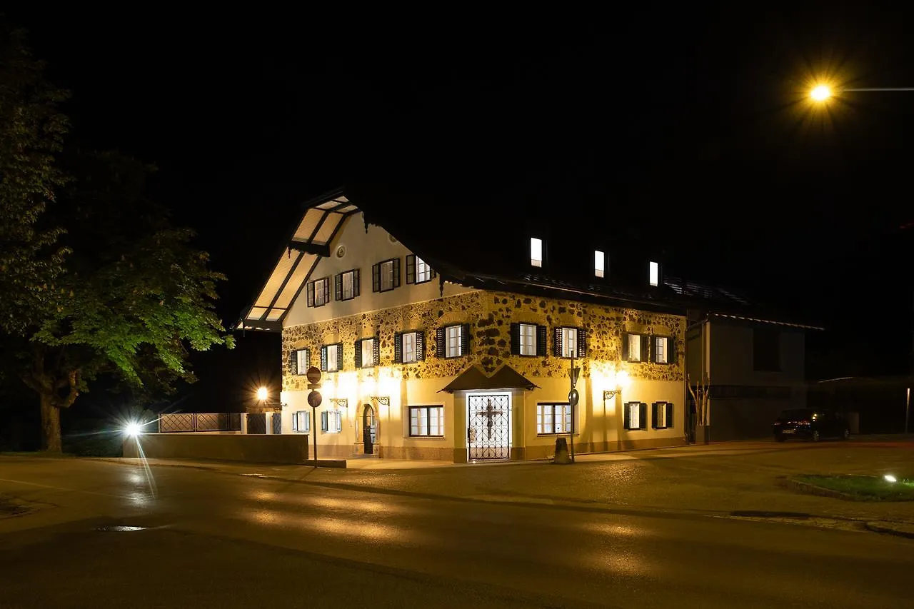 Sauerweingut Apartment Salzburg